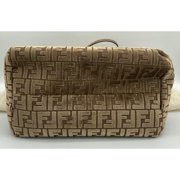 NEW FENDI ROLL LARGE LOGO FF CARRY ALL SHOPPER TOTE BAG NWT AUTHENTIC! - Picture 9 of 15